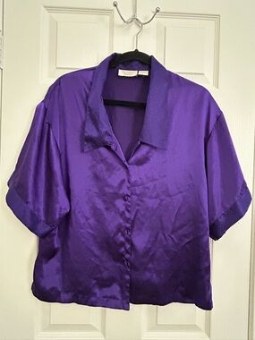 Vintage Victoria's Secret Purple Satin Short-Sleeve Button-Up Top | Size L